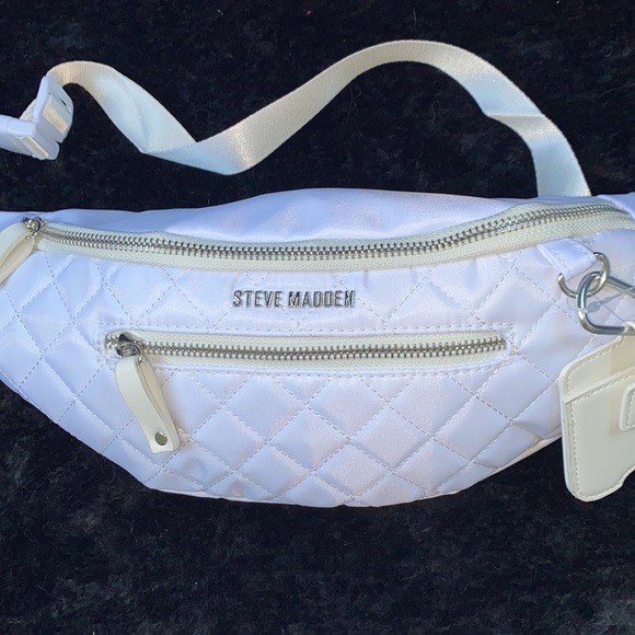 NWOT Steve Madden Belt Bag - Picture 2 of 5
